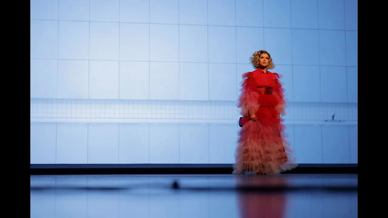 Video: MUTTER von Carolin Schmitz mit Anke Engelke // Trailer